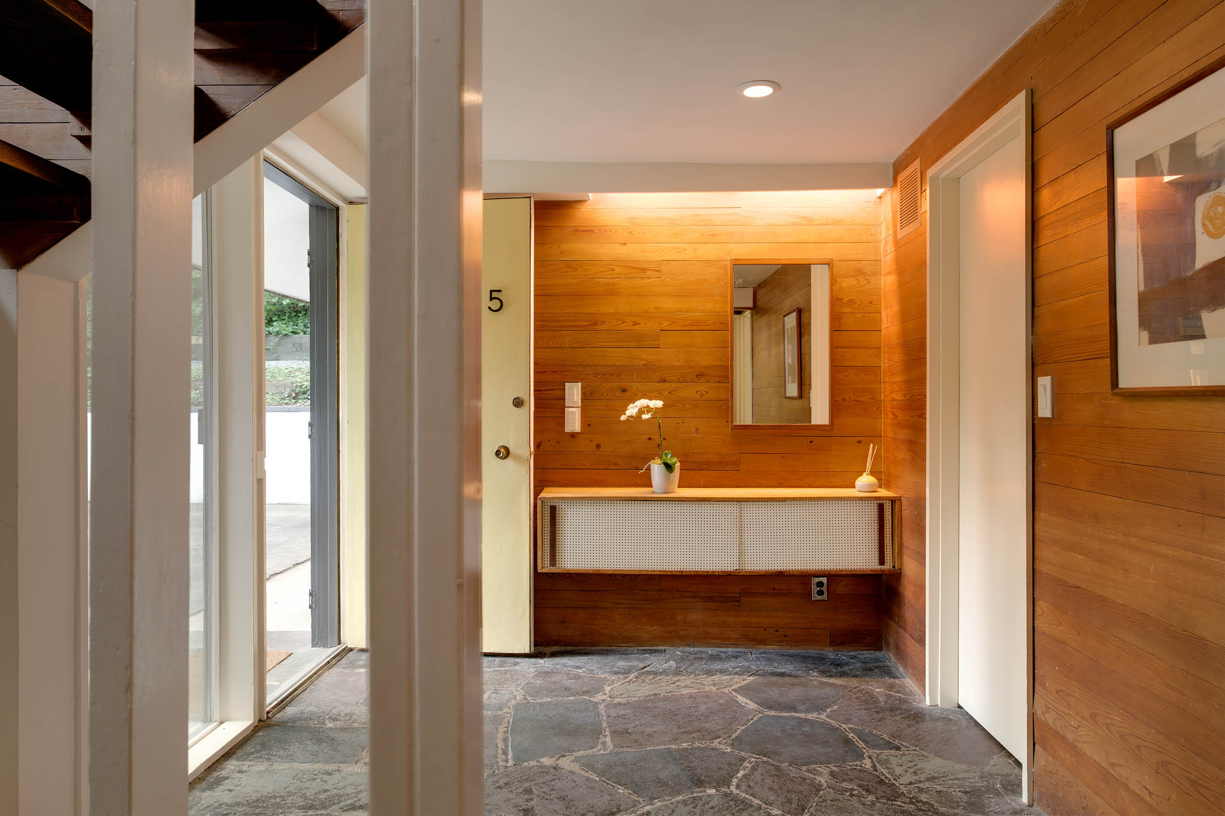 Landsberg House - image 5 of 16